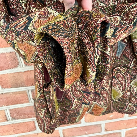 Tapestry jacket. Upscale clothing by CMC. Size small - Picture 2 of 10
